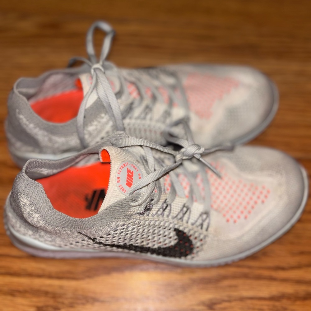 Nike Light Gray and Coral Knit Sneakers